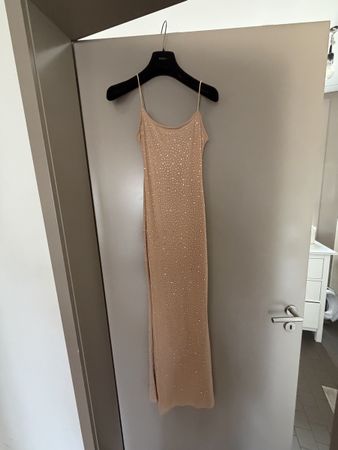 Abendkleid beige mit Strassbesatz Grösse S neuwertig