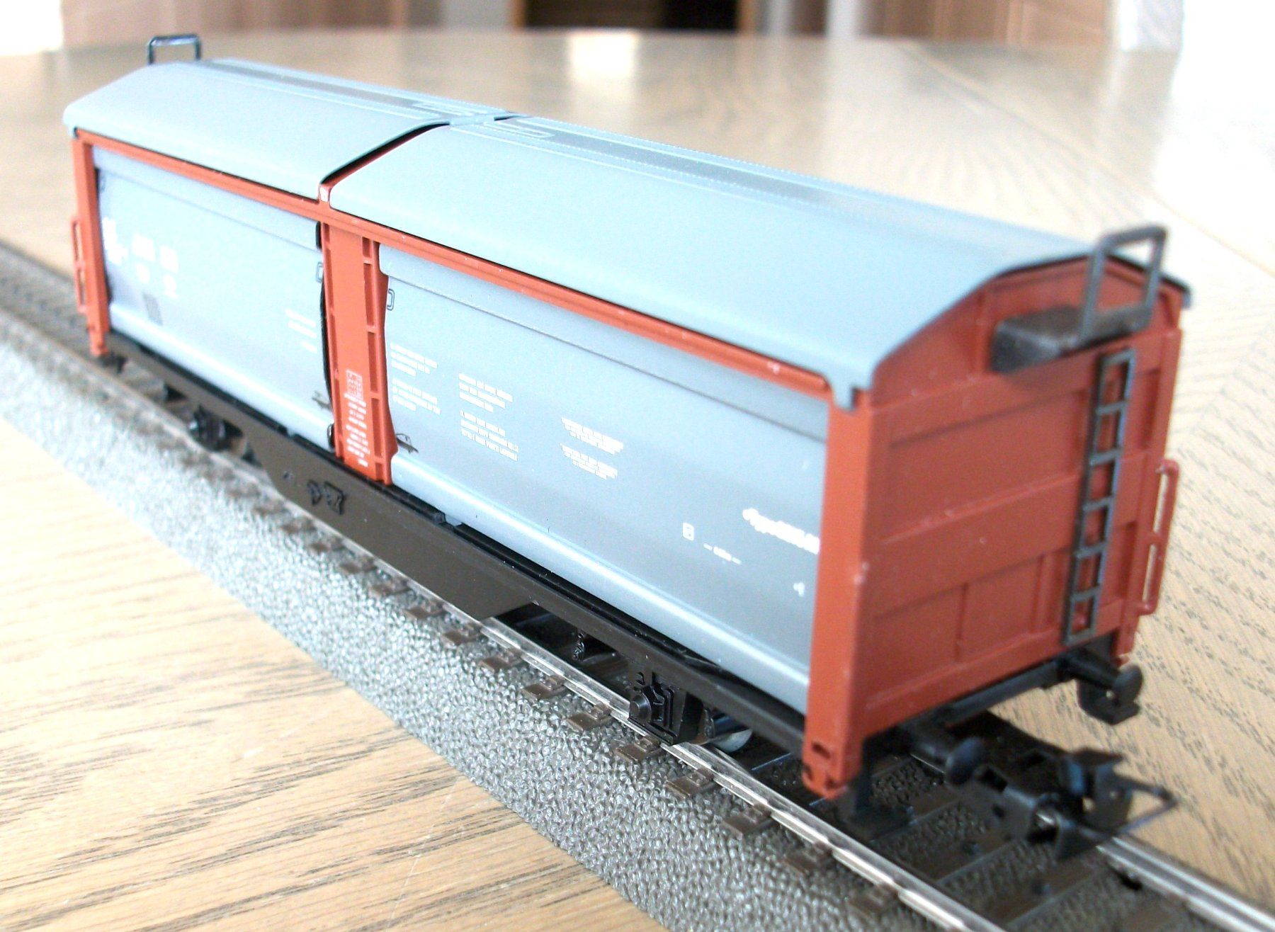 Märklin Modellini di ferrovie: Güterwagen mit Schiebewänden und Schiebedach, neu & OVP – Nuovo e nell'imballaggio originale da St. Moritz venduto da Manu7500 3