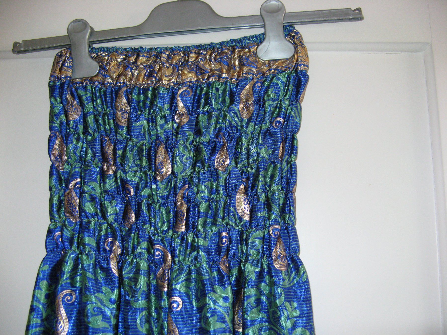 Hosen: bunte Hose Gr. 36 oder 34 für den Sommer – Neu (gemäss Beschreibung) aus Zürich von apil 1