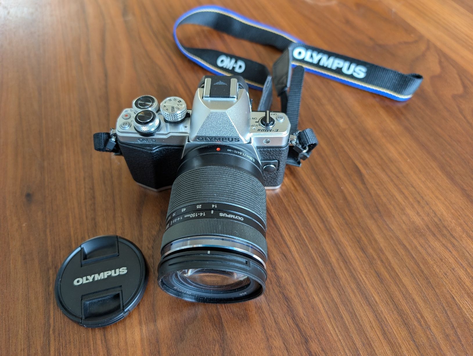 Olympus Fotocamera: Olympus OM-D E-M10 Mark II Systemkamera mit Objektiv 14-150 – Nuovo (secondo la descrizione) da Maur venduto da burh 2
