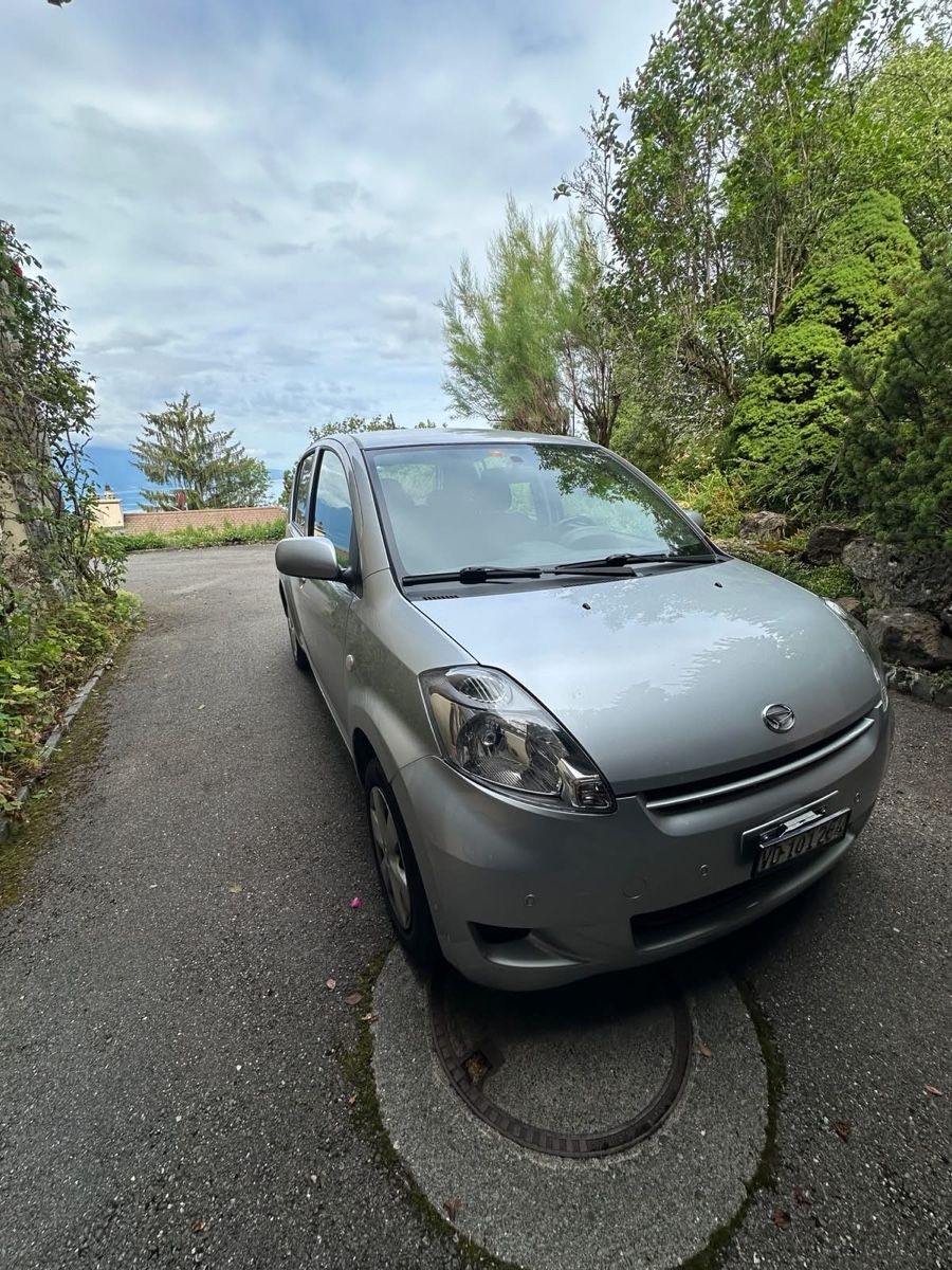 Daihatsu Automobili: Daihatsu Sirion 1.3 4WD – Usato da Uetikon am See venduto da Thierryo15 1