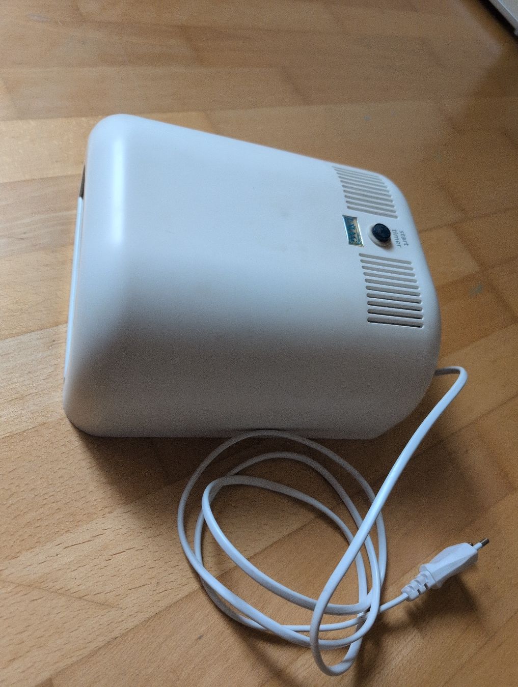 Lampade: Emmi Nail UV Lampe – Usato da Mümliswil venduto da Sherryli 1