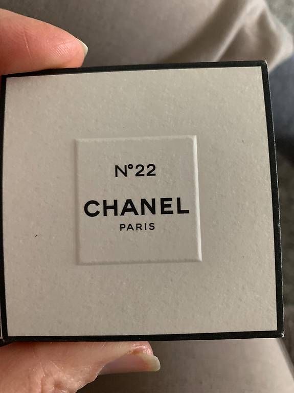 Profumi & Eau de Toilette: Miniature Chanel numero 22  – Usato da Etoy venduto da san_78xt 2