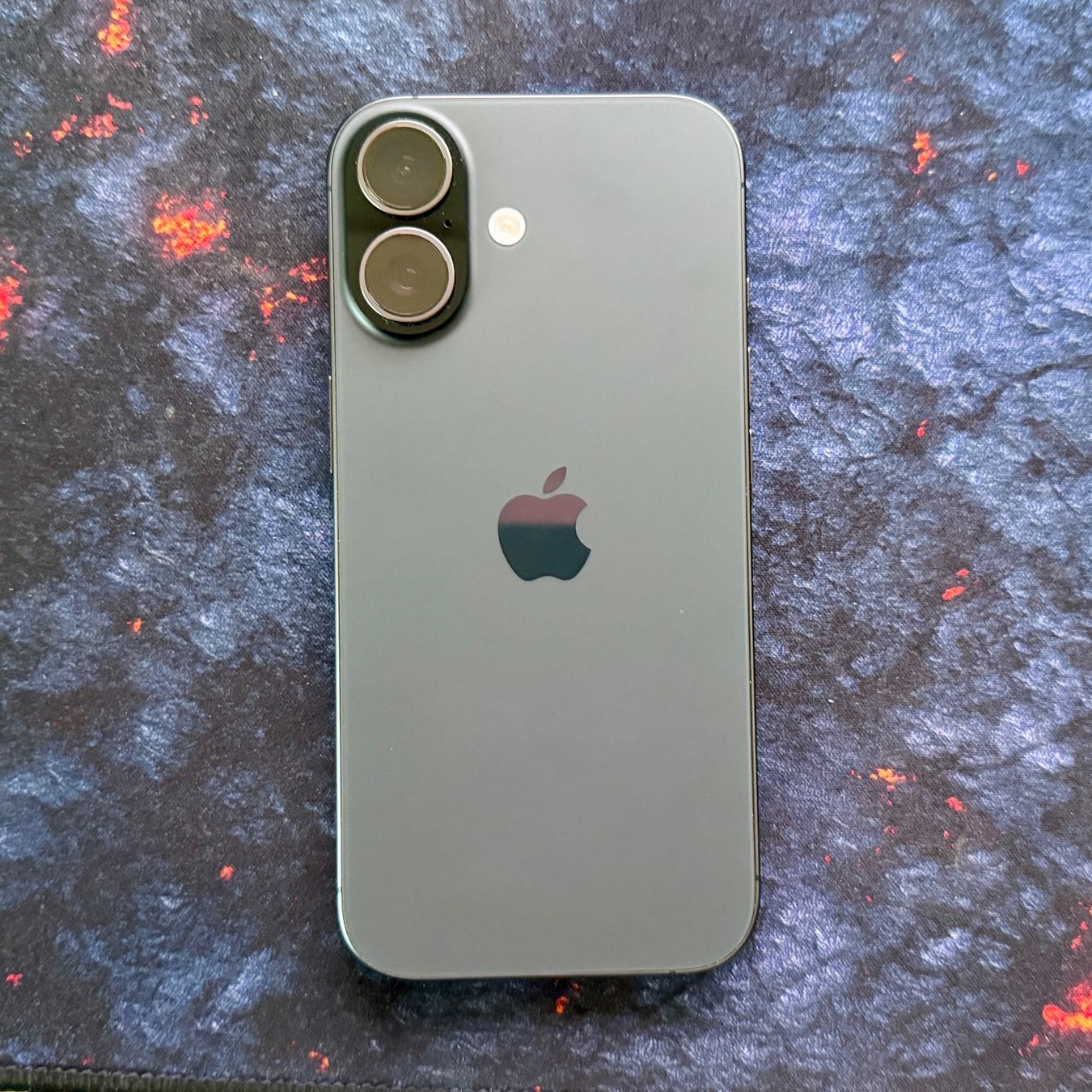 Apple Handys / Smartphones: iPhone 17 256 GB – Gebraucht aus Dintikon von IMDb