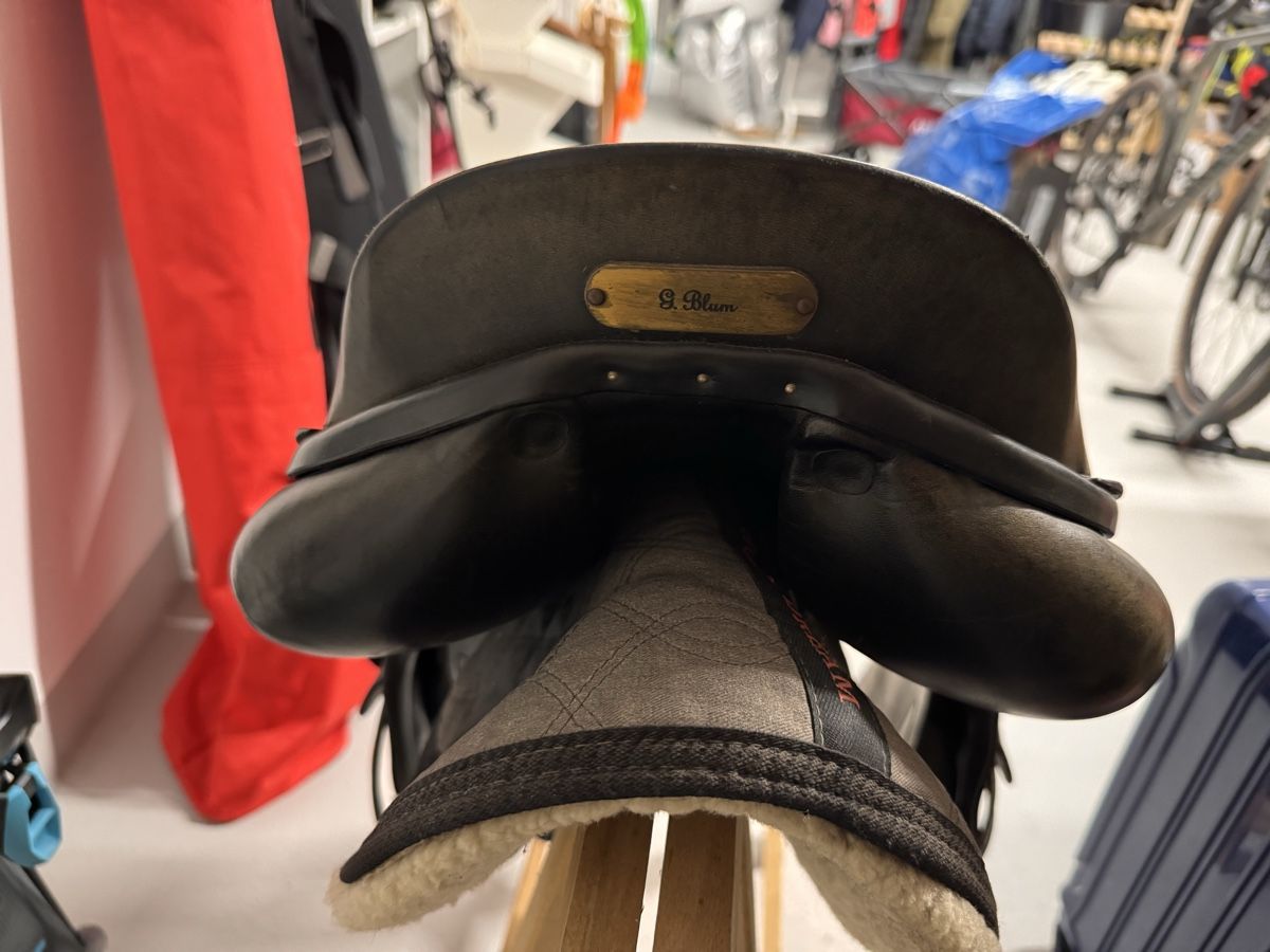 Selle & Accessori: Springsattel Peter Menet gebrauchter Zustand – Usato da Wil SG venduto da flo_svr7 2