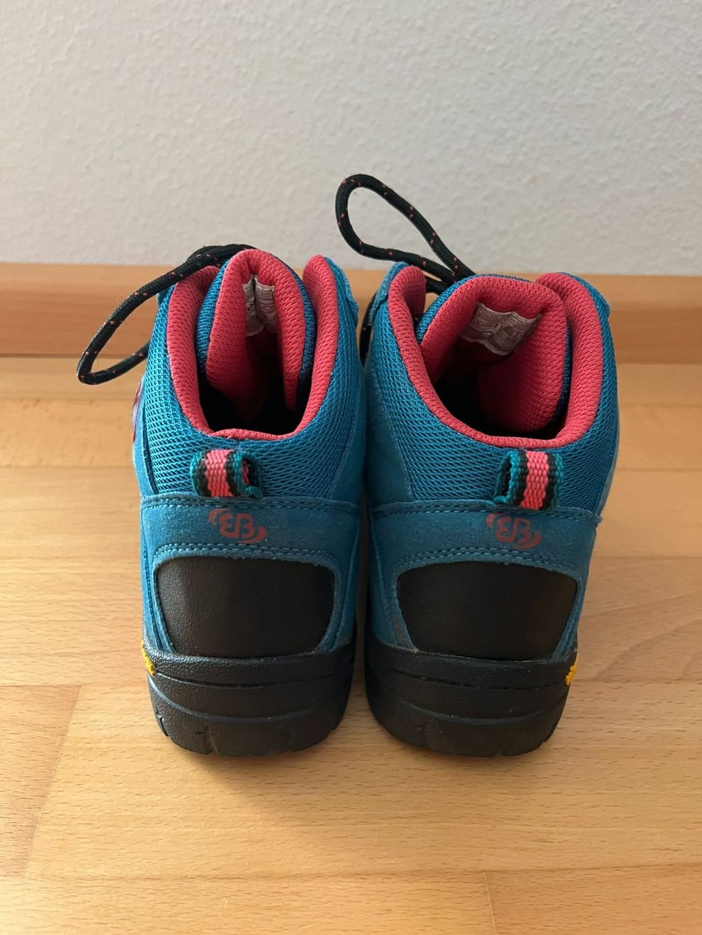 Scarpe per ragazze: Brütting Mädchen Trekkingschuhe Grösse 36 – Usato da Muttenz venduto da Juvenile33 3