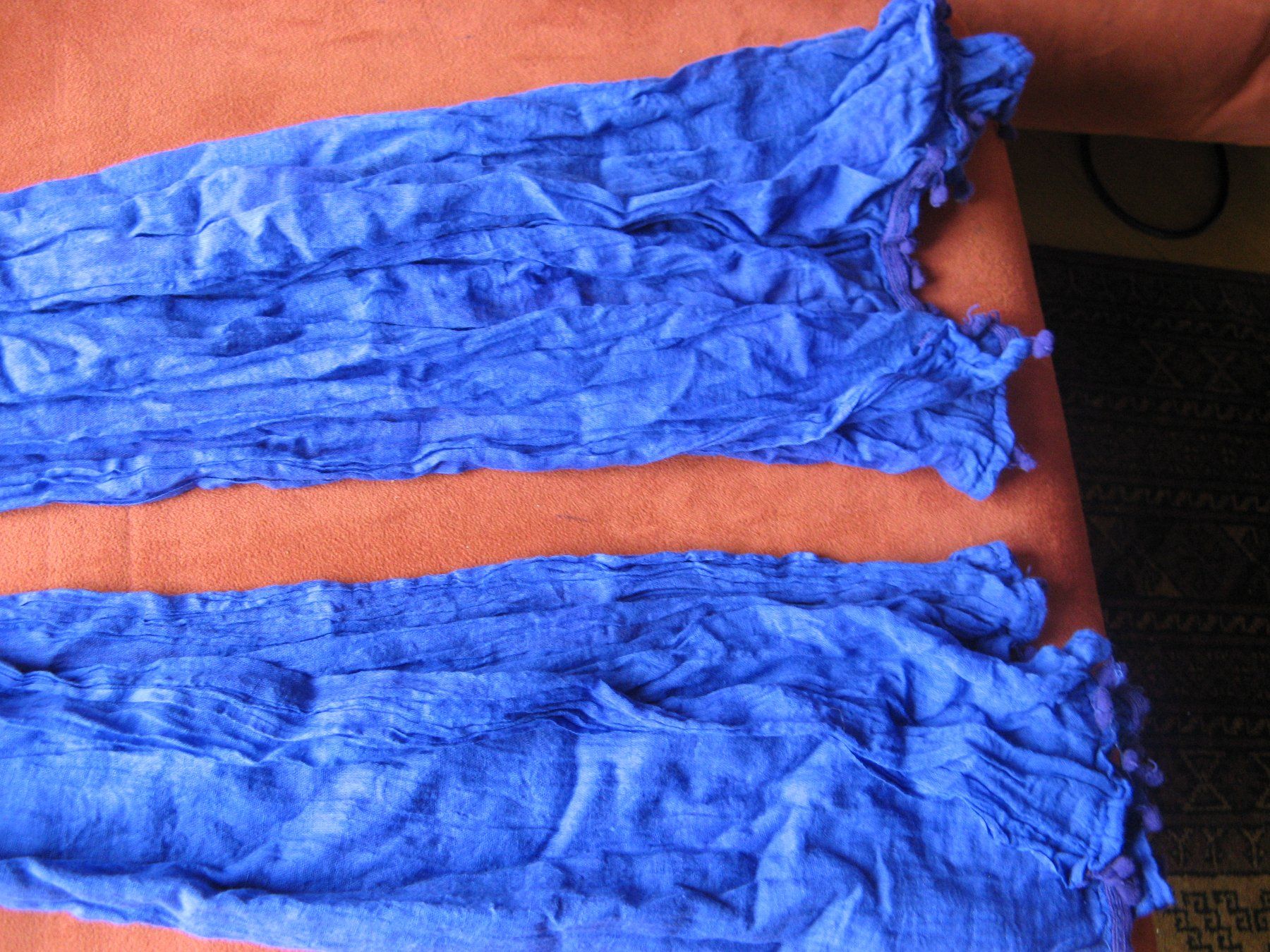 Foulard & Sciarpe: Violetter Schal aus Indien – Nuovo (secondo la descrizione) da Zürich venduto da apil 1