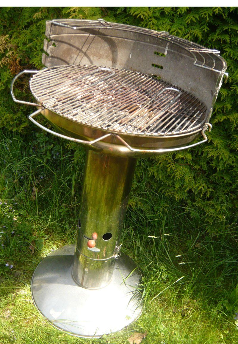 Griglie: Grill / Holzkohle-Grill – Usato da Ruggell venduto da Btt 1
