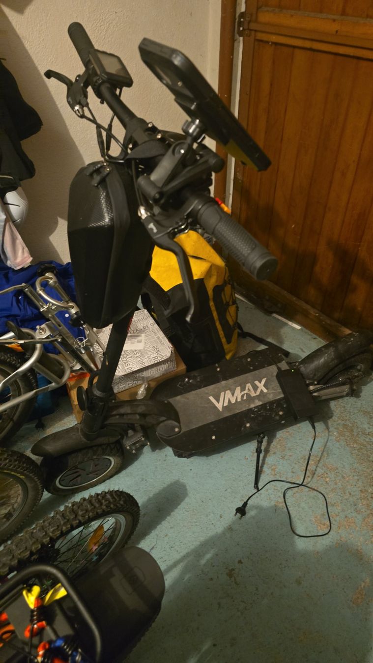 VMAX Kickboard: Vmax r55 pro limited – Usato da STETTFURT venduto da fab_xv9r 3