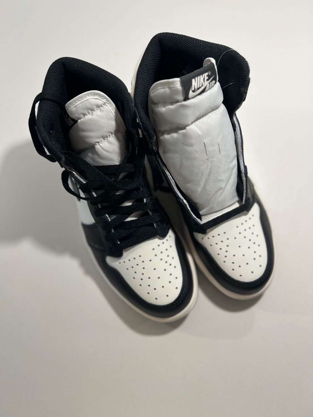 Jordan Herrenschuhe: Air Jordan 1 Dark Mocha – Neu (gemäss Beschreibung) aus Kägiswil von Denxn 2