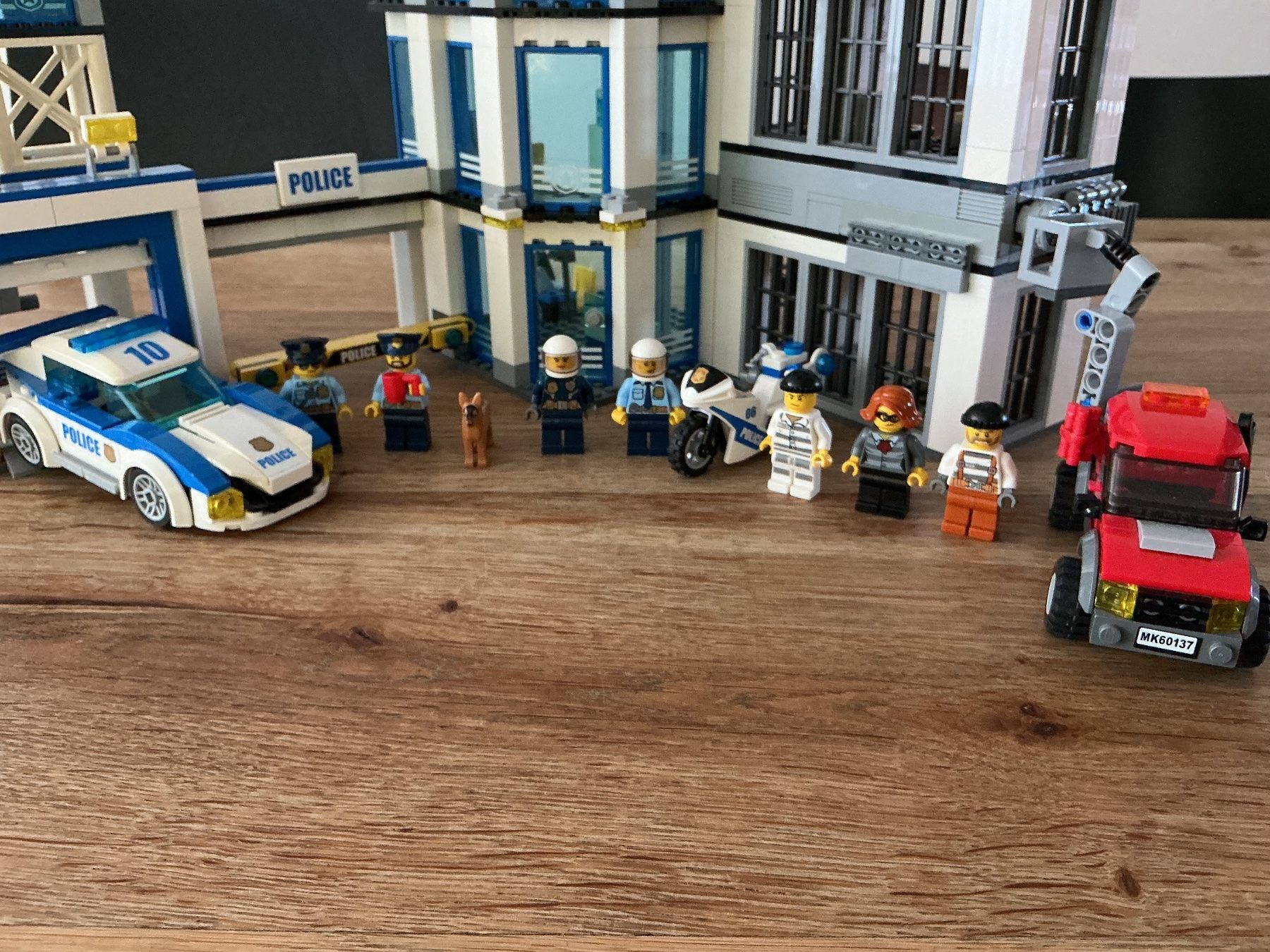 Lego Spielzeuge: Lego City Polizeistation 60141 – Gebraucht aus Luzern von nie_5jwd 1