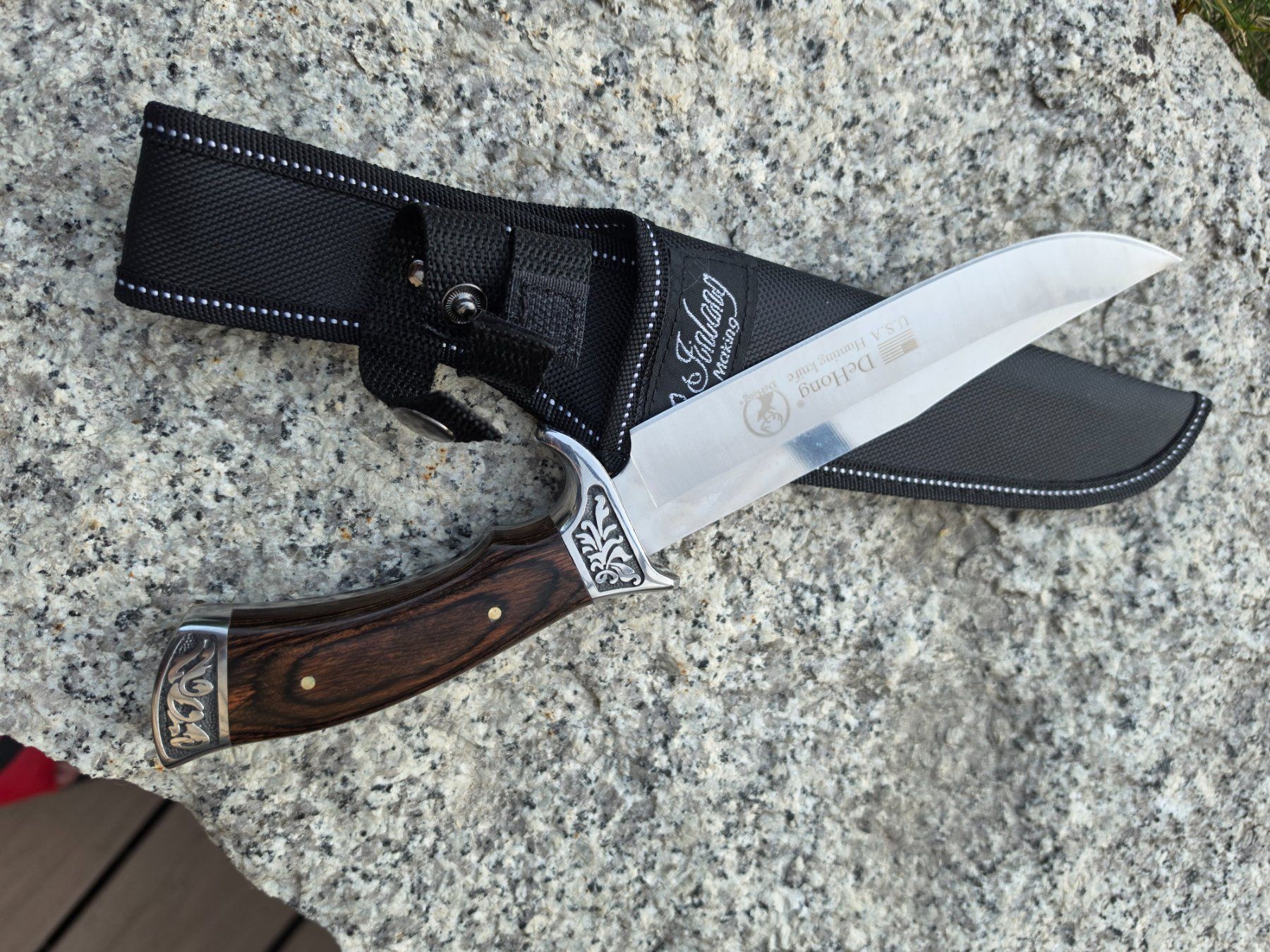 Accessori: Sehr schönes Outdoor Messer – Nuovo e nell'imballaggio originale da Herzogenbuchsee venduto da Melissa110