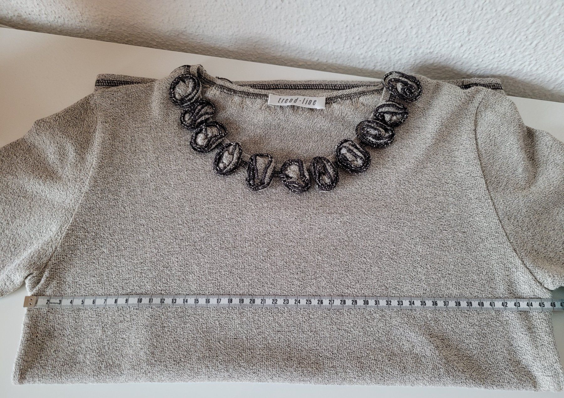 T-shirt: Trend-Line Shirt Ecru/Dunkelblau Grösse M – Usato da Zürich venduto da fourpaws 2