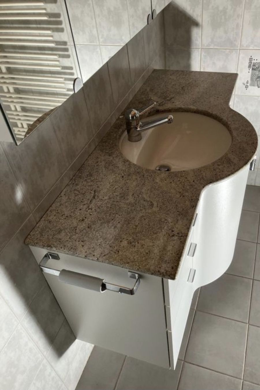 Lavabi & lavandini: Lavabo mit Spiegelschaft – Usato da Reichenbach i. K. venduto da Wskorpion 1