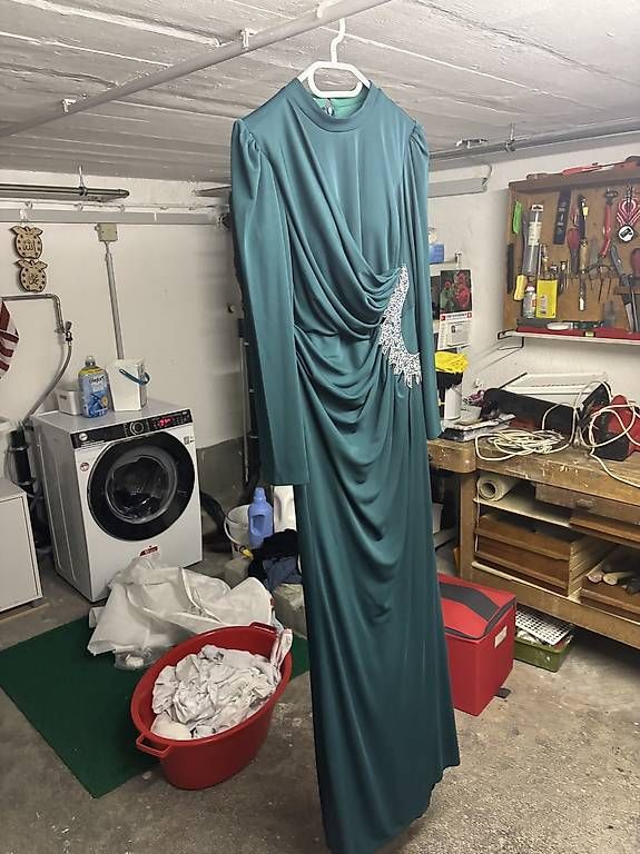 Vestiti: Abendkleid Grösse 46 – Usato da Näfels venduto da hano.degi 1
