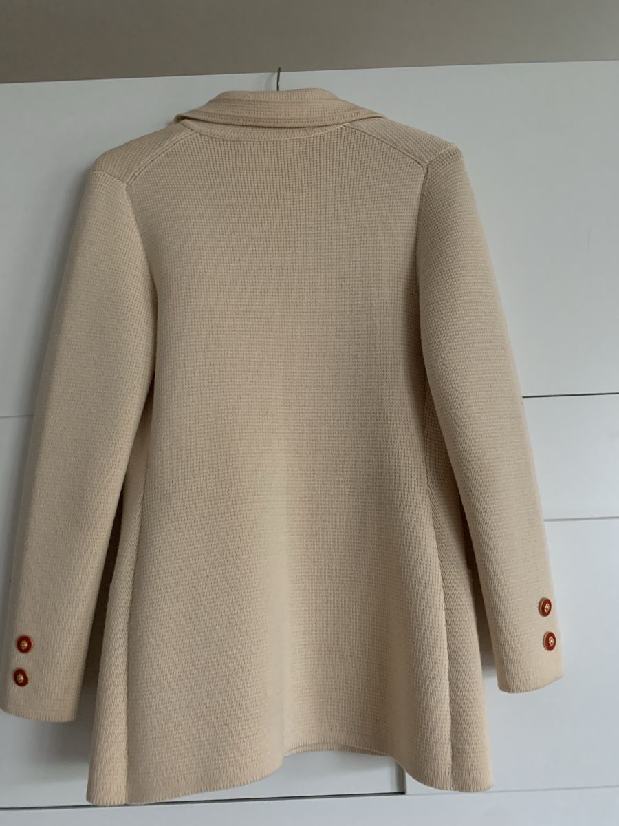 Giacche: Wollen cardigan jacke beige – Usato da Zürich venduto da Nikuska32 4