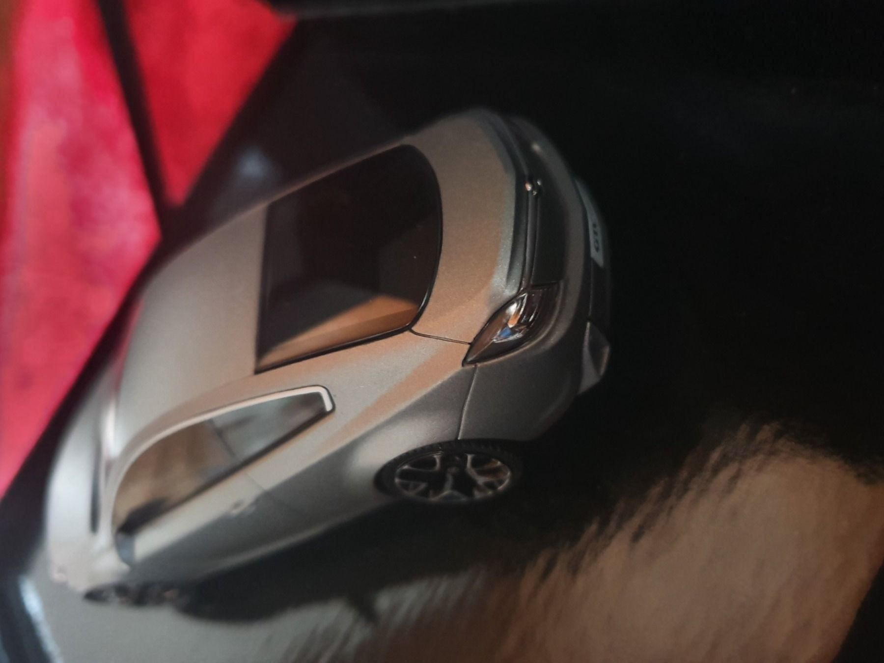 Opel Modellini d'auto: OPEL GTC CONCEPT 1:43 inkl Presse CD – Usato da Safenwil venduto da saavo 3