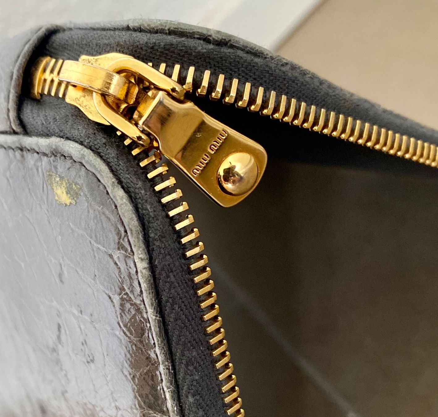 Miu Miu Borse da donna: FROM PRADA MIU MIU CASE – Usato da Walchwil venduto da Finibaci 2
