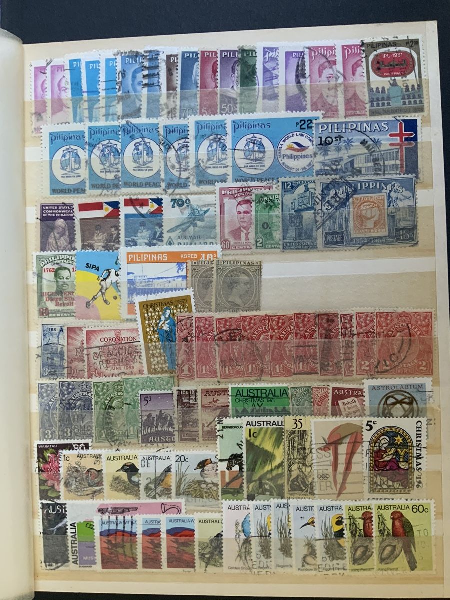 Tous les timbres: Briefmarkensammlung – D'occasion à Binningen par chr_cr5n