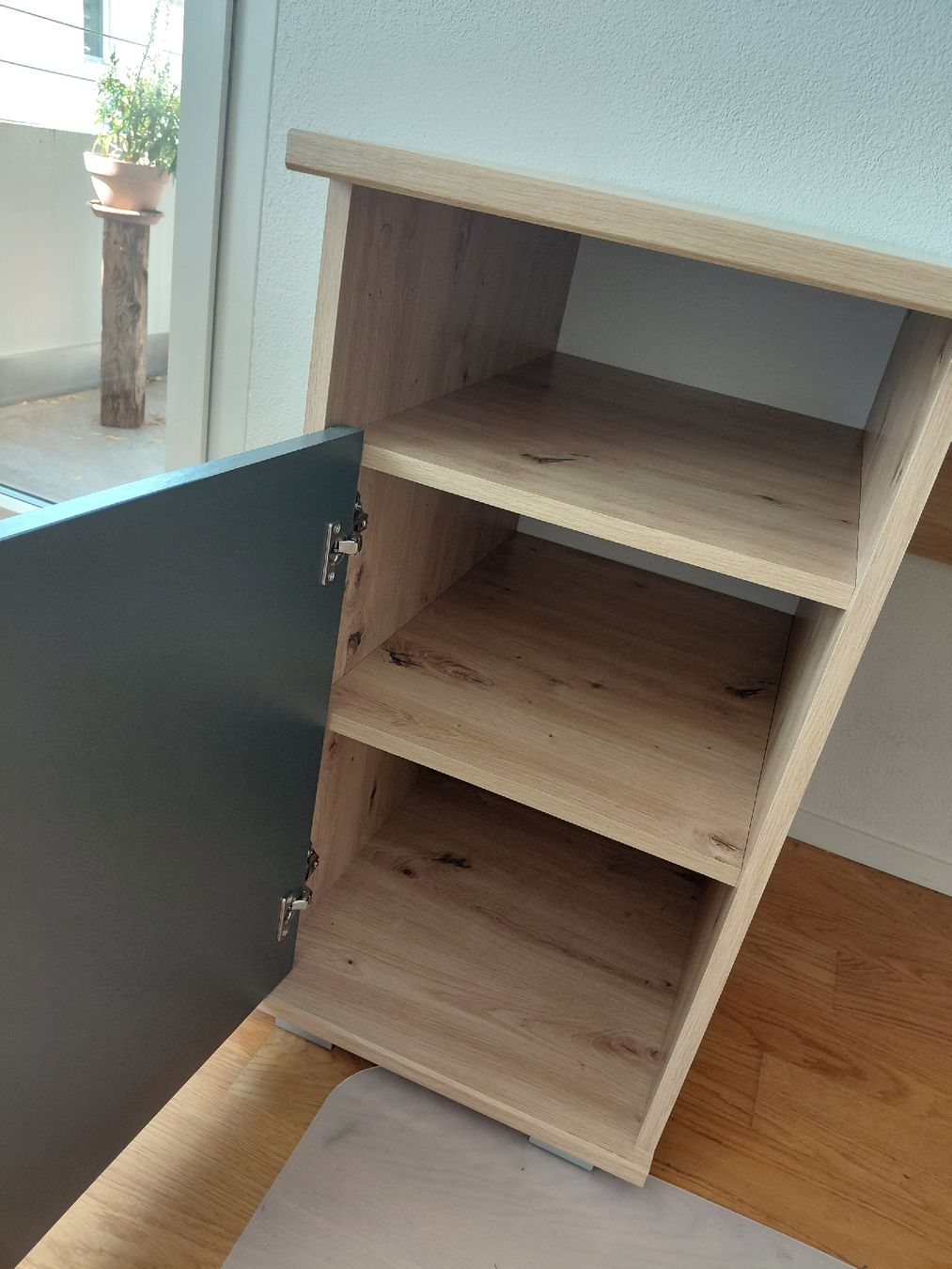 Scrivanie: Schreibtisch mit Schubladen und Schrank Dekor Eiche – Usato da Schötz venduto da chr_khn7 2