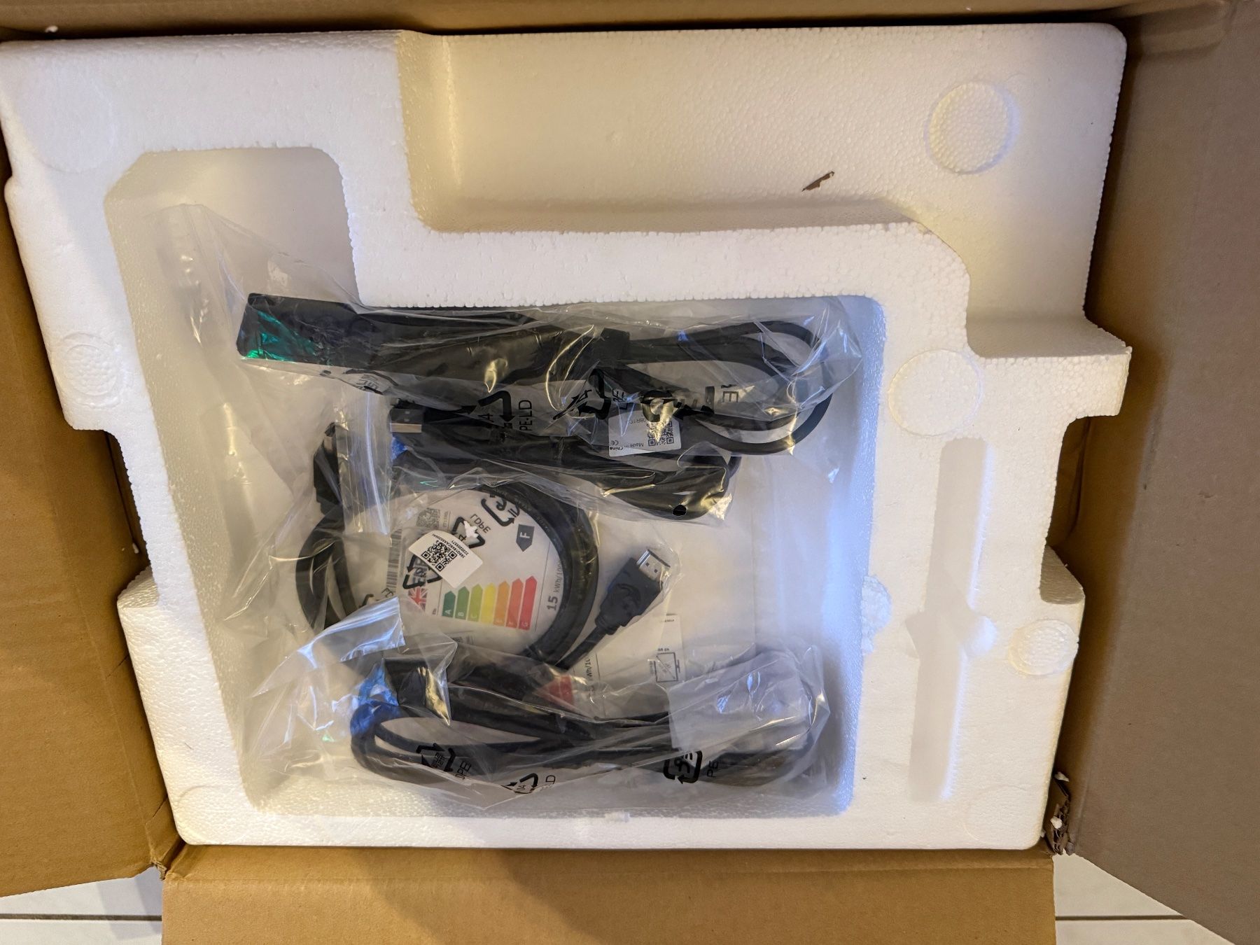 Elo Monitor: ELO 15 Zoll Open-Frame- Touchscreen 1590L – Nuovo e nell'imballaggio originale da Kirchdorf AG venduto da dom_cyd7 3