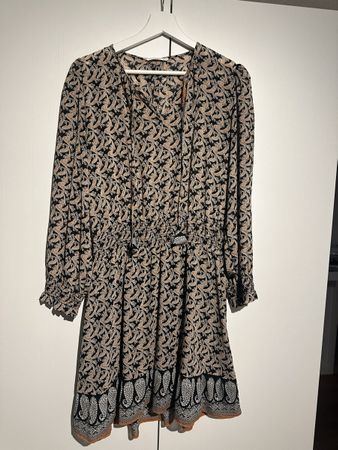 Kleid von Mango gr. L