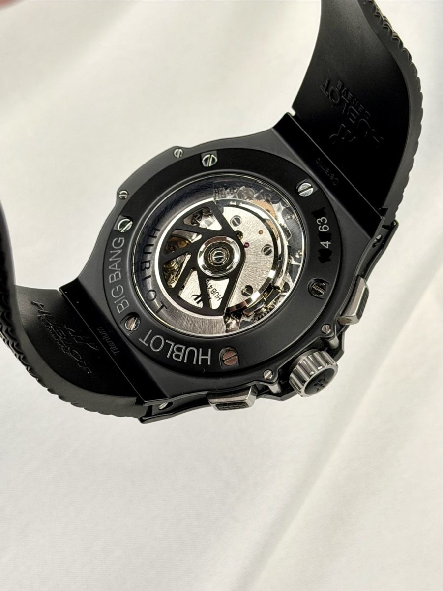 Hublot Uhren: Hublot Big Bang Original Ceramic "Black Magic" Full Set – Gebraucht aus Nyon von Lunas_Watches 5
