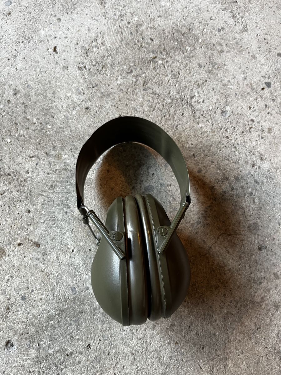 Visage & Oreilles: Pamir Schweizer Militär – D'occasion à Zürich par Minas_Moria