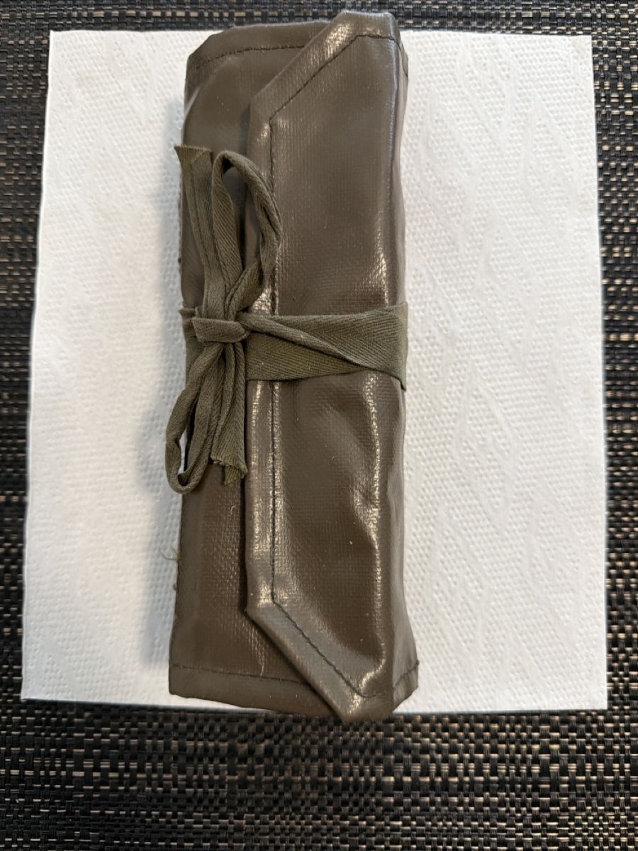 Schweizer Armee Uniformen: Putzzeug Sig Stgw 57 – Gebraucht aus Lausanne von Erion2015