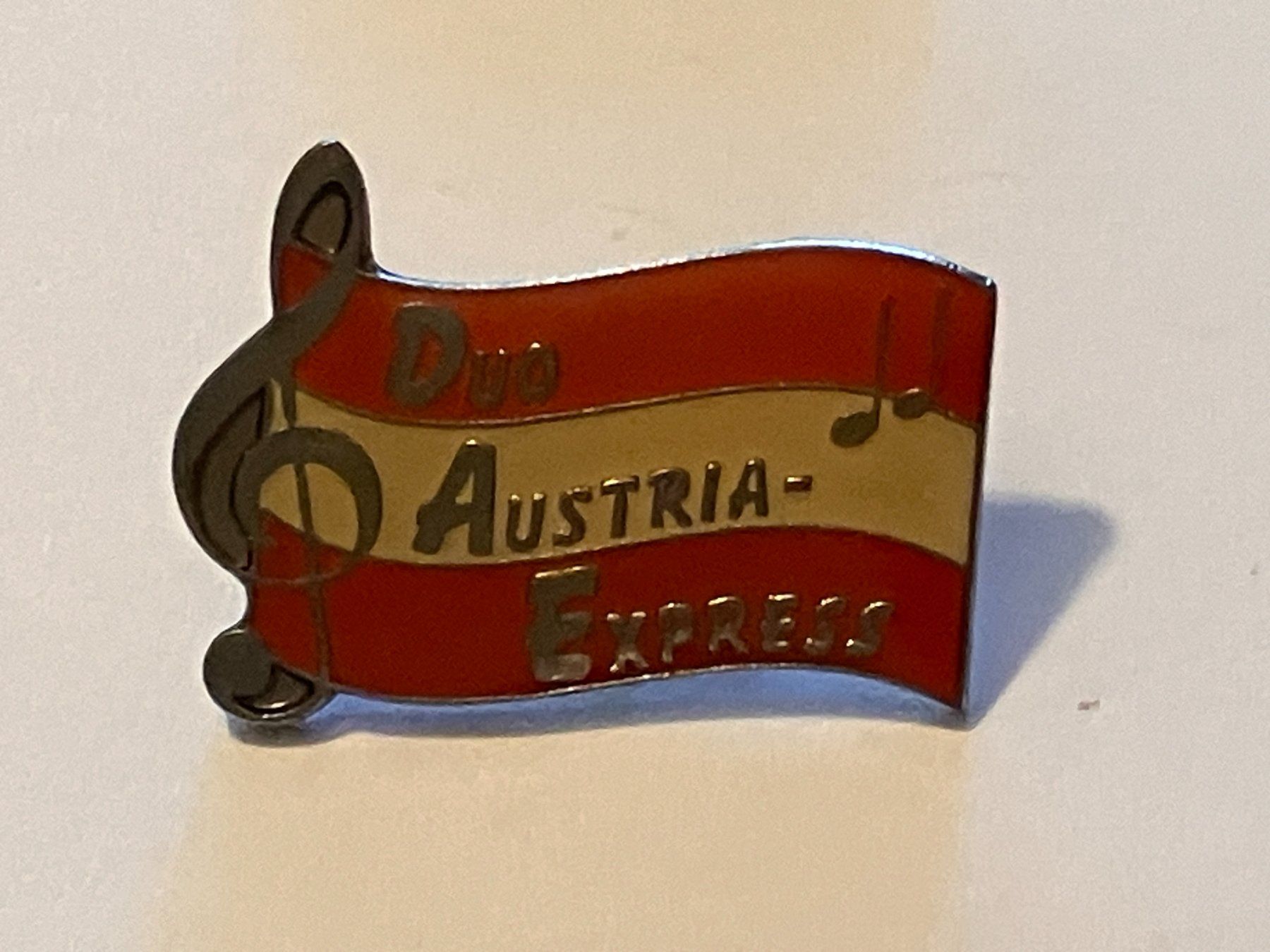 Placchette & Badge: 1 Pin Duo Austria Express – Usato da Basel venduto da djwwpp