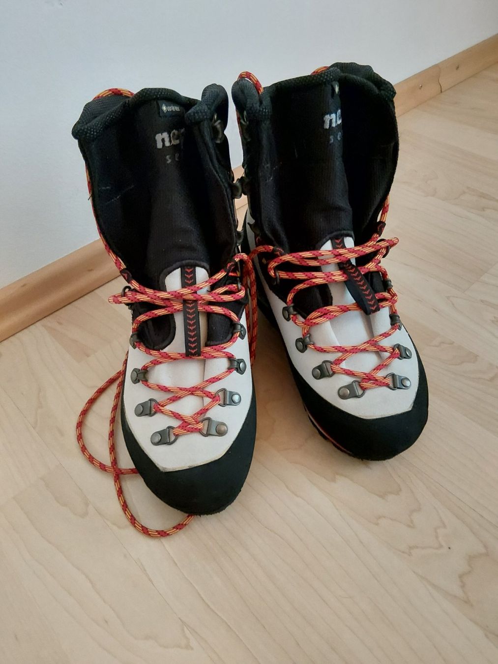 La Sportiva Scarpe da donna: Damen Bergschuhe – Nuovo (secondo la descrizione) da Nendeln venduto da Andreaas 4