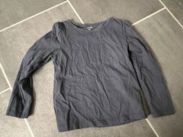 Dunkelblaues Langarmshirt, Gr. 6A (114-119)