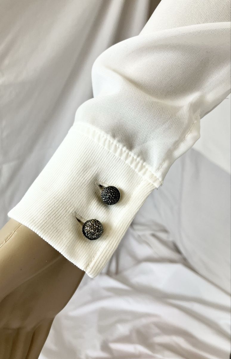 Blusen: Luxury Fashion Gr.S – Gebraucht aus Mürren von Ne-le 2