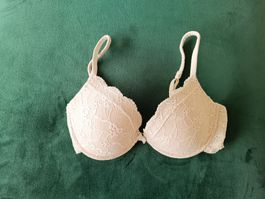Damen BH beige Grösse 75B