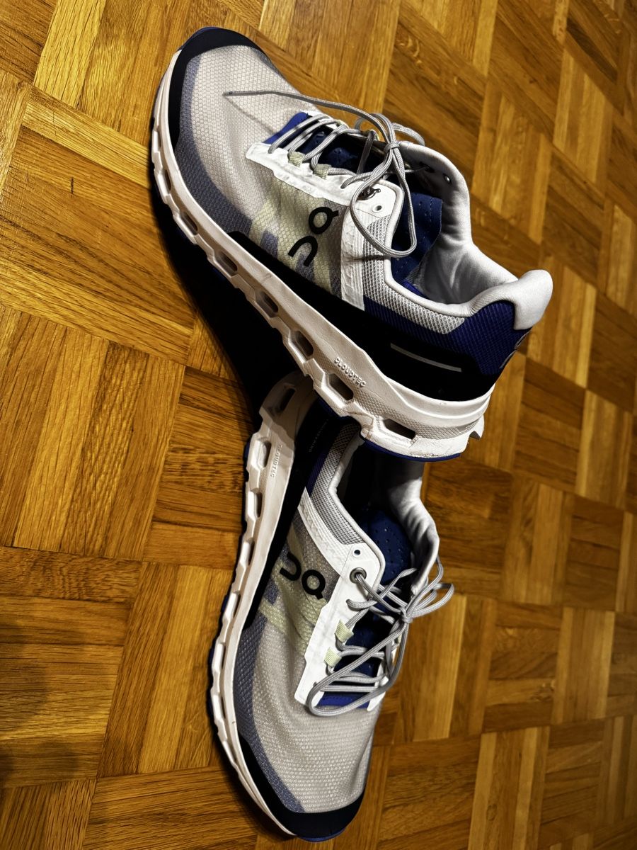 On Scarpe da uomo: ON Schuhe Men, Grösse 43 – Usato da Watt venduto da SwissBlueLine