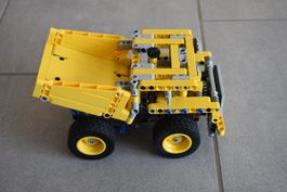 LEGO Dumper