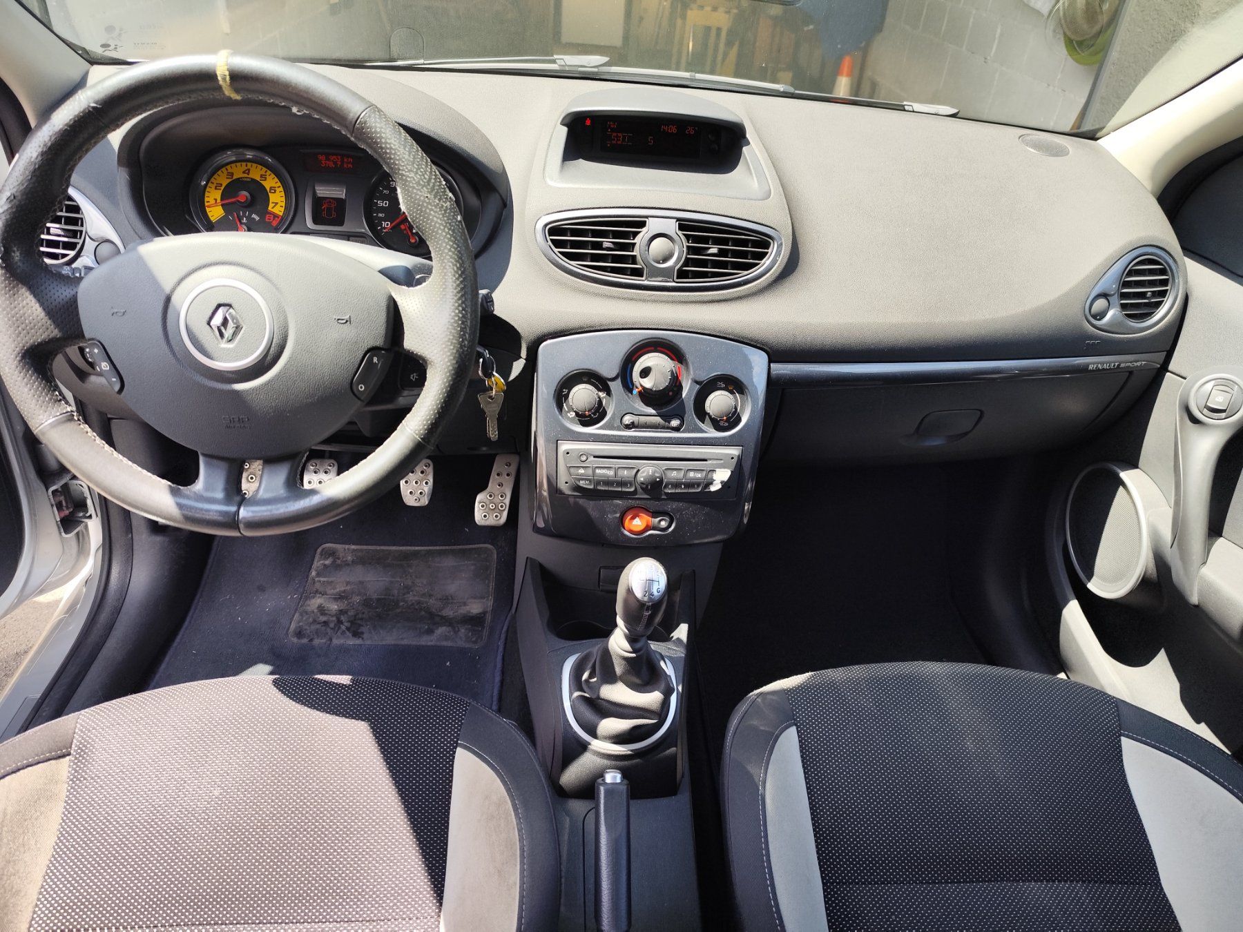 Renault Automobili: Renault Clio 2.0 16V Sport – Usato da Neerach venduto da Nesi57 6