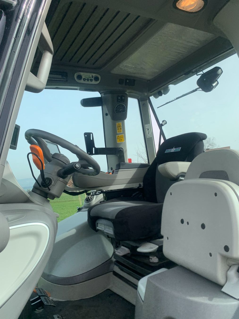 Deutz Trattori: Deutz Agrotron 6215 TTV WARRIOR – Usato da Buttwil venduto da obelix-idefix 9