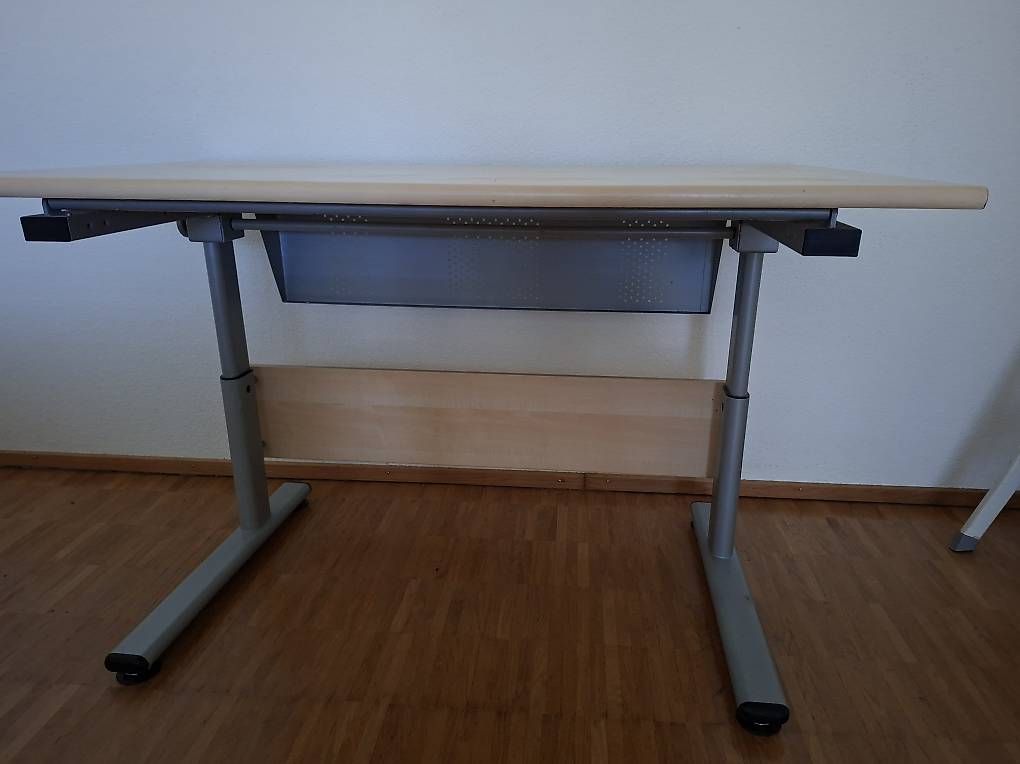 Scrivanie: Schreibtisch Paidi – Usato da Zürich venduto da Swisswell49