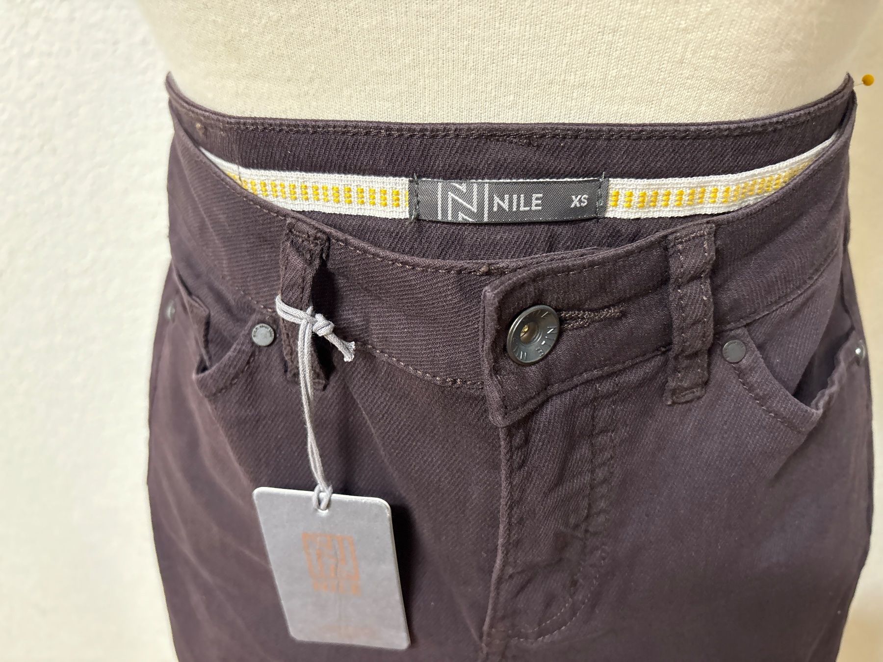 Nile Hosen: Tolle Nile Hose Jeans XS – Neu (gemäss Beschreibung) aus Maienfeld von 8796 1