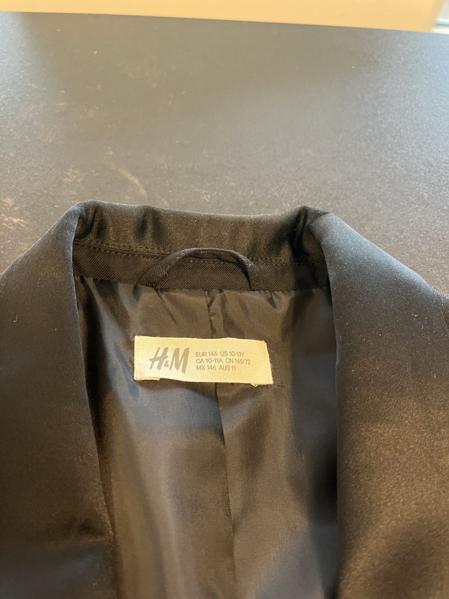 H&M Completi: Boy suit jacket – Usato da Pully venduto da ari_78pk 1