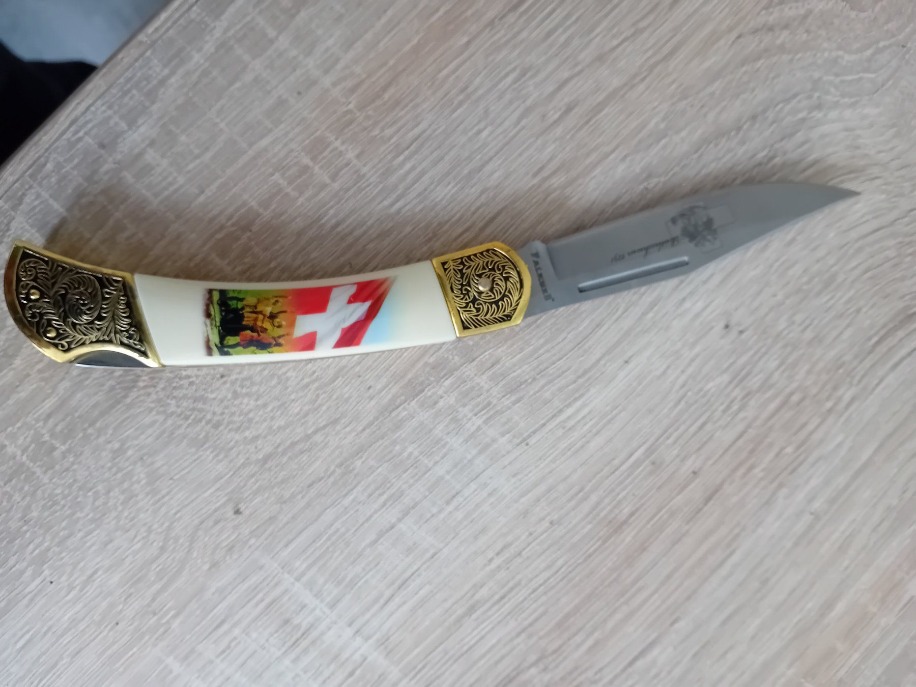 Coltelli tascabile: Zu verkaufe – Nuovo e nell'imballaggio originale da Menziken venduto da cosy10 3