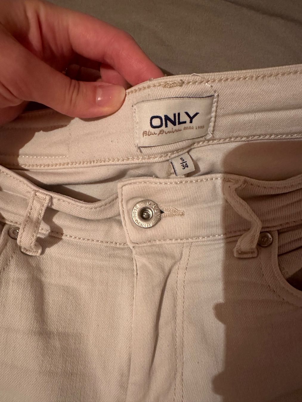 Jeans: Skinny Jeans beige  /  Grösse: S – Usato da Oberhofen Thun'see venduto da ClaudiaKelesh 1