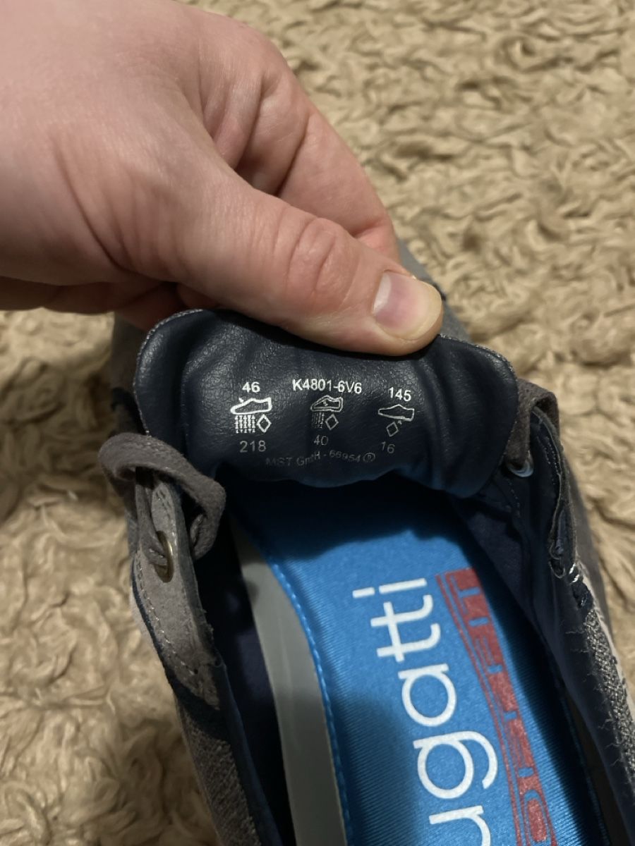 Bugatti Scarpe da uomo: Bugatti Sneaker, Gr. 46, Grau, Top Zustand – Nuovo (secondo la descrizione) da Unterkulm venduto da AnoliOccasion 2
