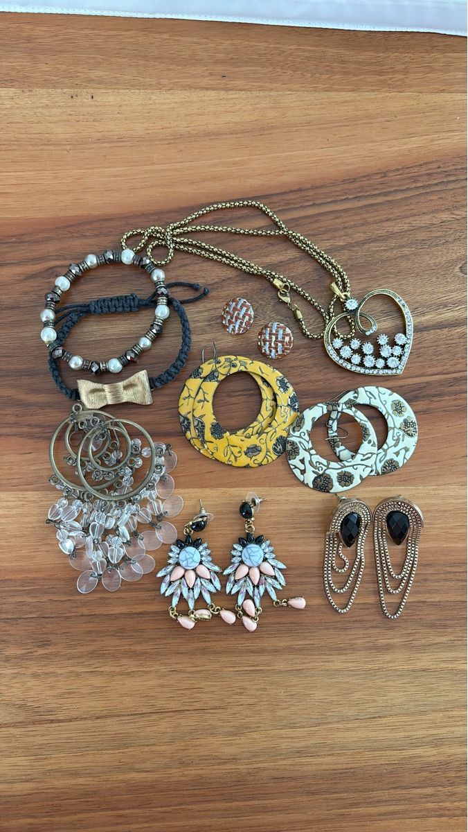 Altri gioielli: Schmuck Konvolut Vintage-Style – Usato da Muri AG venduto da ReBoutique