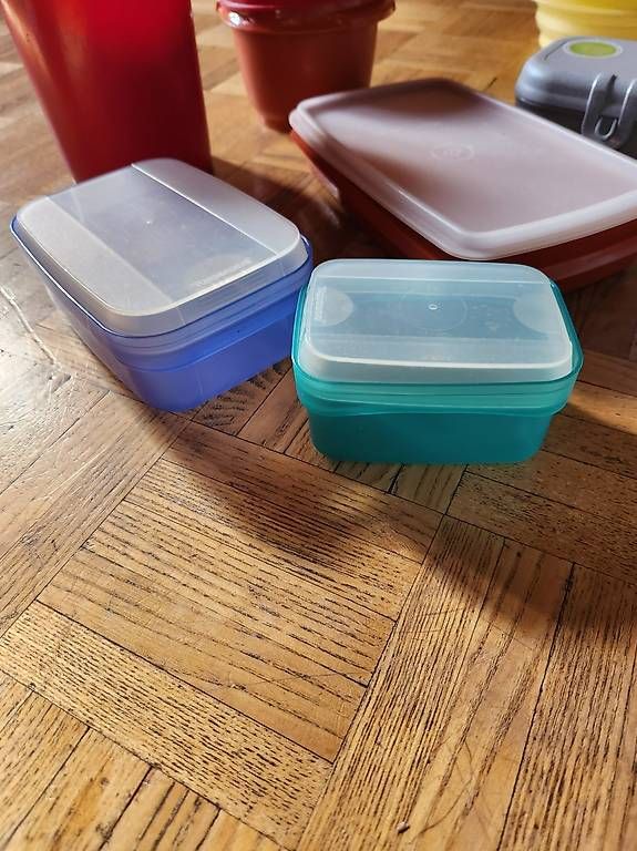 Tupperware Behälter & Ähnliches: Tupperware Mehrteiliges Set – Gebraucht aus Gstaad von Meiel2020 3