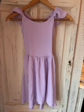 Tolles Kleid Gr. 122, Neu