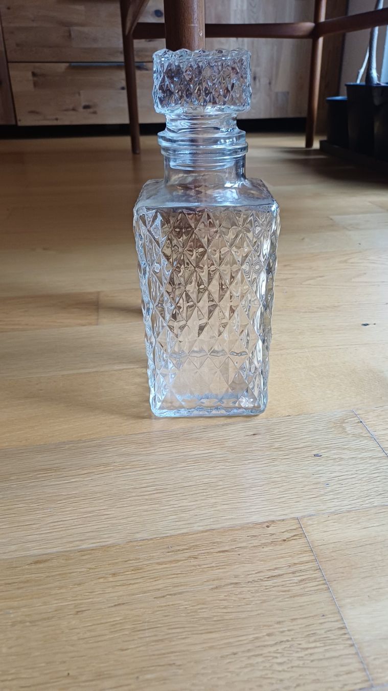 Caraffe: Vintage Kristallkaraffe mit Stöpsel – Usato da Oberneunforn venduto da Bumbam