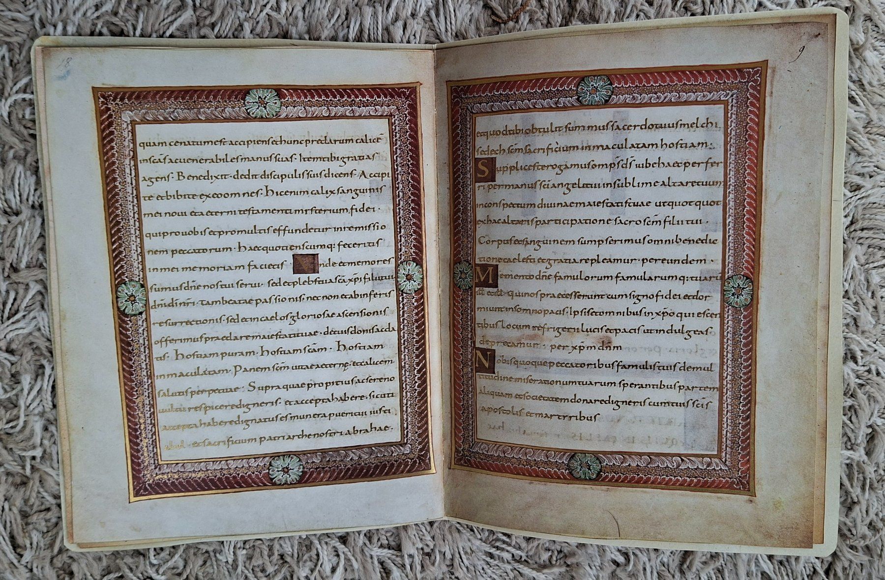 Libri: Sakramentar von Metz, Mappe,  2 Hefte, Bibliothek Paris – Usato da Herisau venduto da Saentis1 9