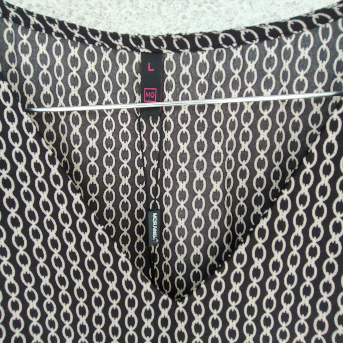 Blusen: Wunderschöne Bluse schwarz mit Muster – Neu (gemäss Beschreibung) aus Dietikon von Branquinha1981 2